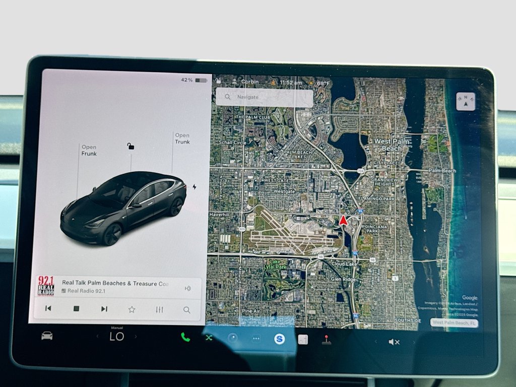 Used 2018 Tesla Model 3 Long Range AWD/4WD image 14