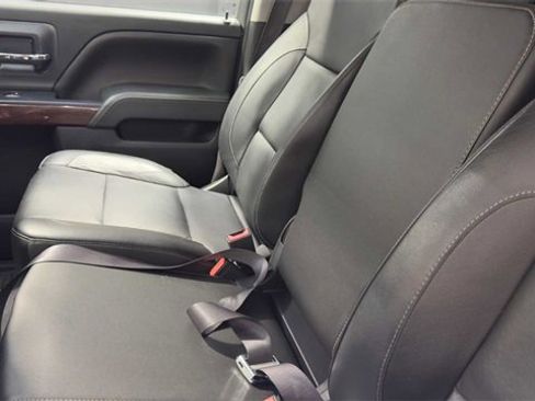 Used 2016 GMC Sierra 2500 SLT w/ Duramax Plus Package image 29