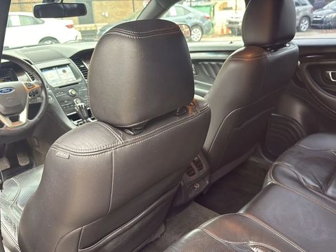 Used 2016 Ford Taurus Limited image 15