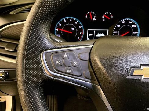 Used 2020 Chevrolet Malibu LT FWD image 17