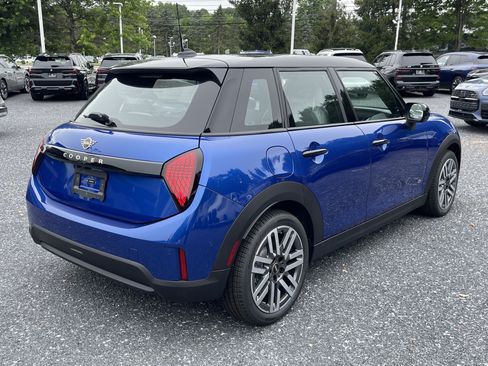 New 2026 MINI Cooper 4-Door Hardtop FWD image 7