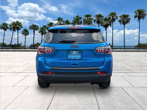 Used 2021 Jeep Compass Latitude w/ Sun and Sound Group FWD image 7