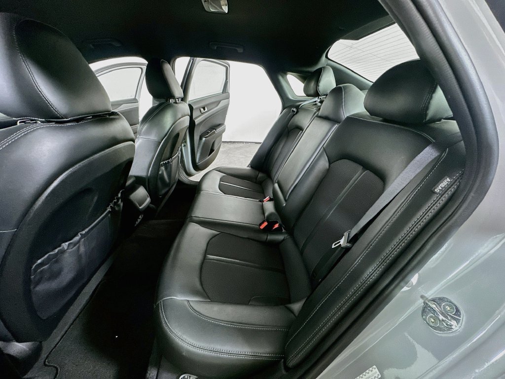 Used 2022 Kia K5 GT-Line AWD/4WD image 16