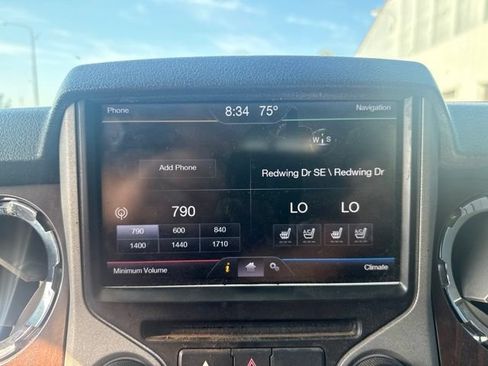 Used 2013 Ford F250 Lariat w/ Lariat Ultimate Pkg AWD/4WD image 2