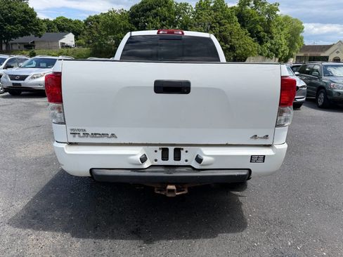Used 2010 Toyota Tundra 4x4 Double Cab image 9