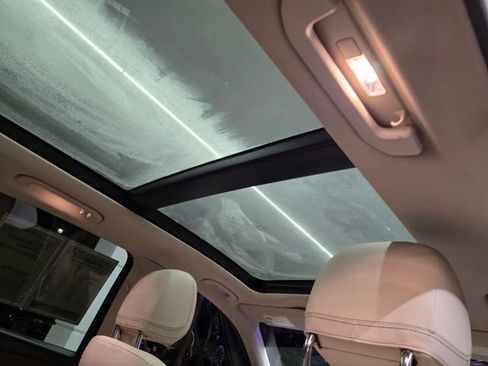 Used 2022 Mercedes-Benz GLE 450 4MATIC image 39