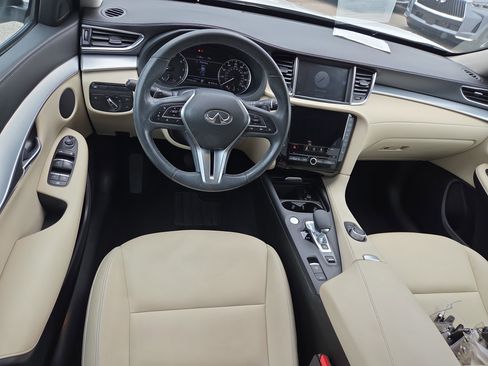 Used 2019 INFINITI QX50 Luxe FWD image 8