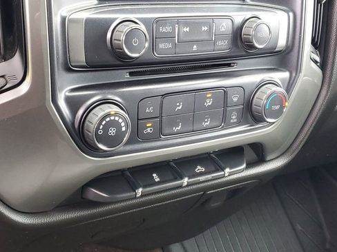 Used 2018 Chevrolet Silverado 1500 LT w/ LT Convenience Package AWD/4WD image 21
