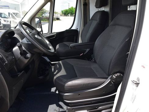 Used 2017 RAM ProMaster 1500 w/ Interior Convenience Group FWD image 10