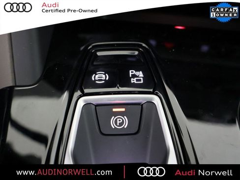 Certified 2025 Audi Q5 Prestige image 4
