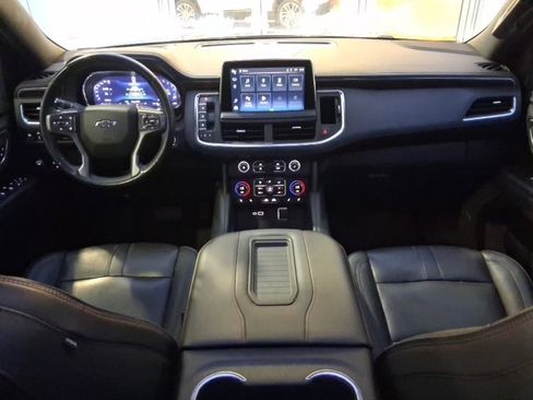 Used 2022 Chevrolet Suburban RST w/ Luxury Package image 7