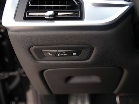 Used 2026 BMW X6 M Competition w/ Executive Package image 19