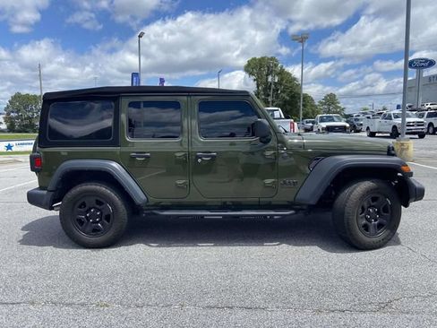 Used 2024 Jeep Wrangler Unlimited Sport AWD/4WD image 2