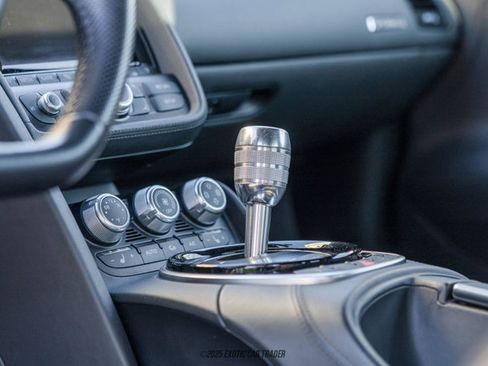 Used 2014 Audi R8 V8 image 37