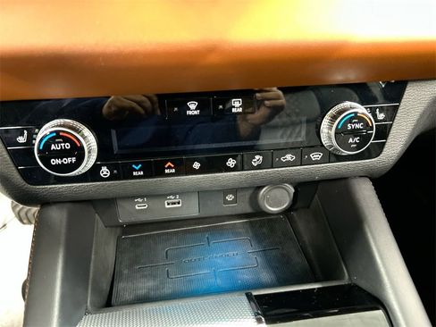 Used 2023 Mitsubishi Outlander SEL 40th Anniversary image 17