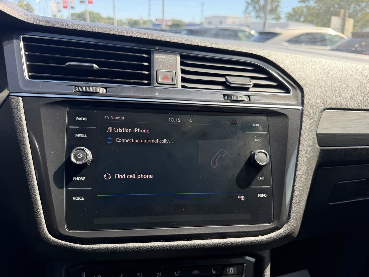 Used 2018 Volkswagen Tiguan SEL AWD/4WD image 25