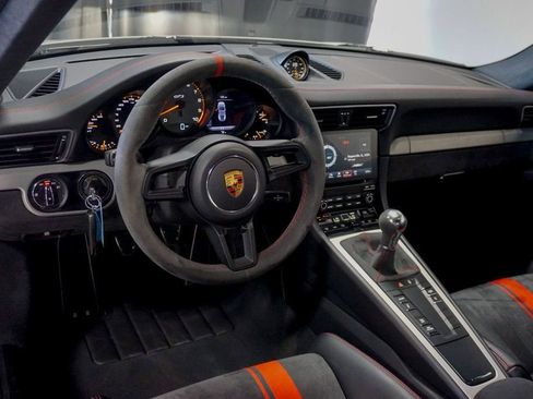 Used 2018 Porsche 911 GT3 image 73