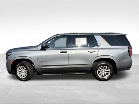 Certified 2022 Chevrolet Tahoe LT w/ Luxury Package AWD/4WD image 2