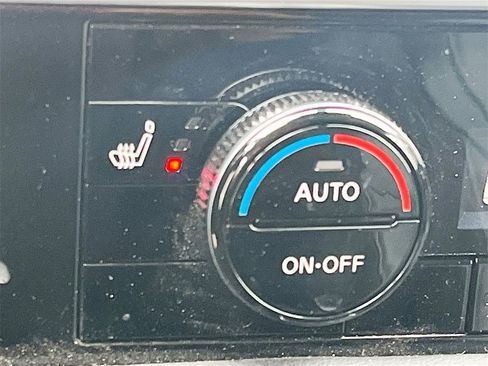 Used 2022 Nissan Pathfinder SL image 20