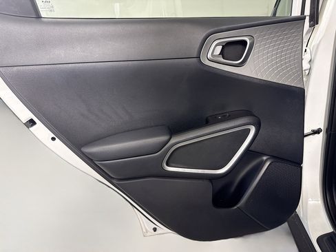 Used 2024 Kia Soul LX w/ Option Group 015 FWD image 25