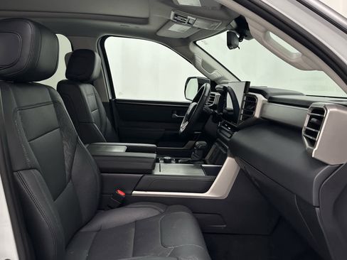 Used 2024 Toyota Sequoia Limited w/ TRD Off-Road Package image 19