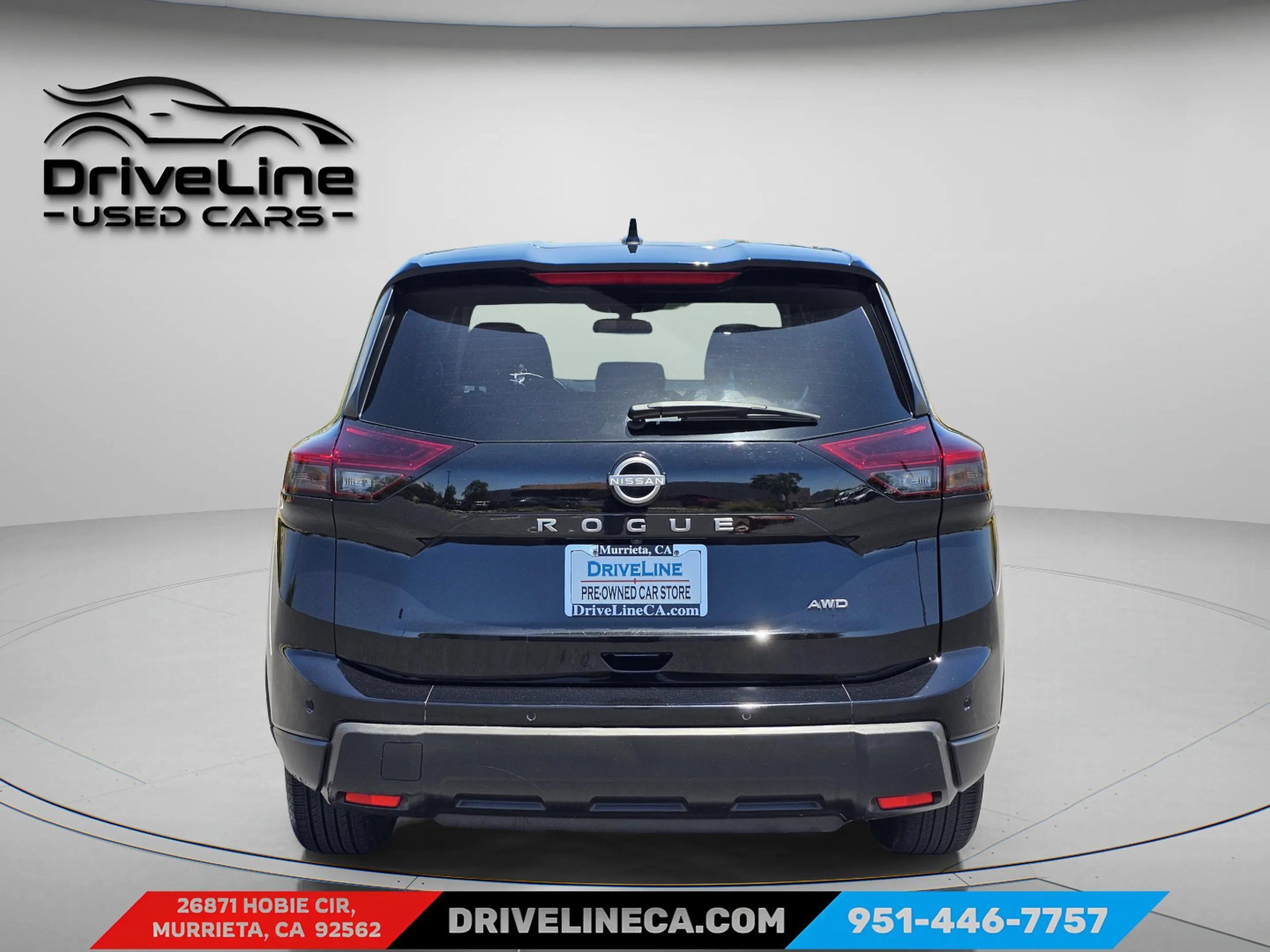 Used 2025 Nissan Rogue SV AWD/4WD image 3