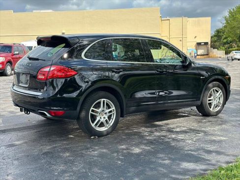 Used 2014 Porsche Cayenne Diesel image 8