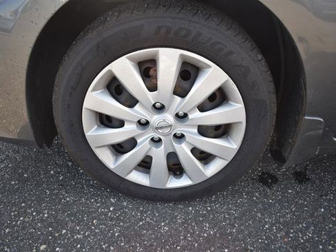 Used 2019 Nissan Sentra S w/ Exterior Package image 15