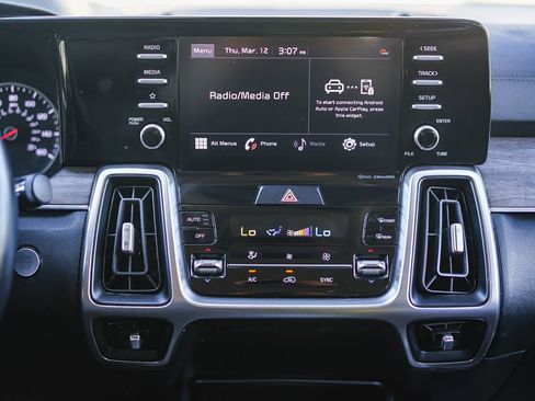 Used 2021 Kia Sorento EX image 13