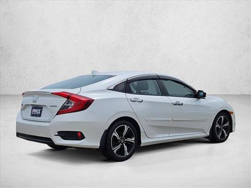 Used 2016 Honda Civic Touring image 5