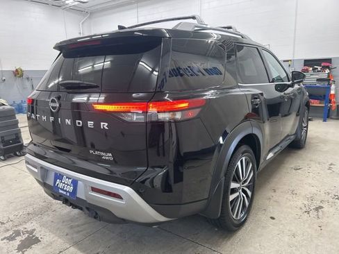Used 2022 Nissan Pathfinder Platinum w/ Cargo Package AWD/4WD image 4