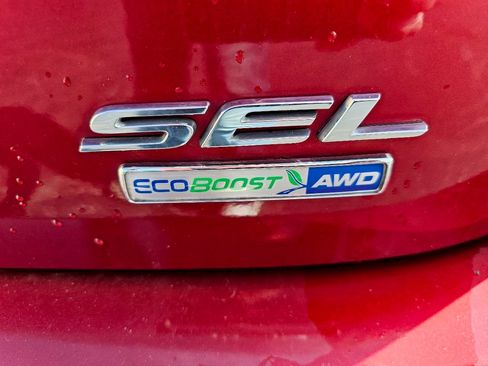 Used 2018 Ford Edge SEL w/ Equipment Group 201A AWD/4WD image 29