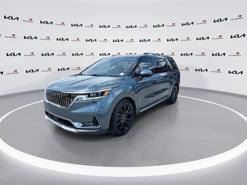 Used 2022 Kia Carnival SX Prestige FWD image 4