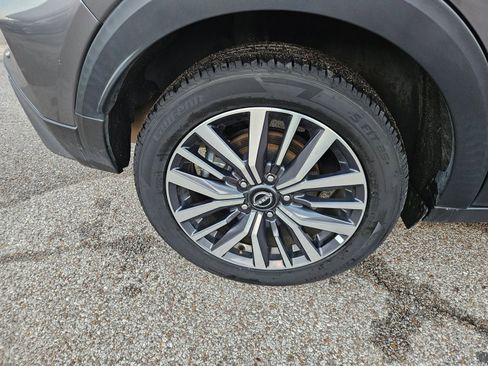 Used 2024 Nissan Kicks SV image 30