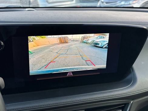 Used 2025 Buick Encore GX Preferred AWD/4WD image 22