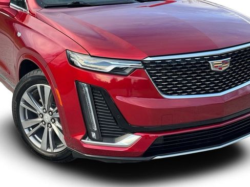 Certified 2025 Cadillac XT6 Premium Luxury image 7