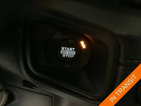Used 2024 Jeep Wrangler Unlimited Sahara w/ Technology Group AWD/4WD image 31