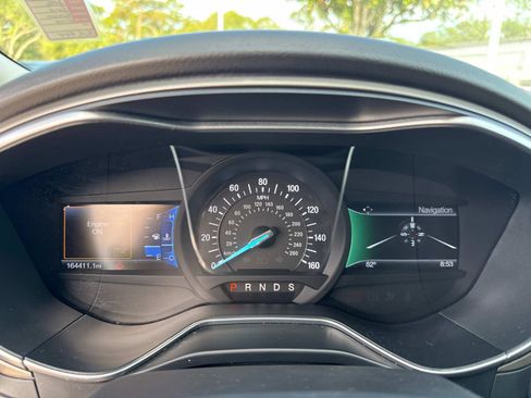 Used 2016 Ford Fusion SE w/ Equipment Group 202A AWD/4WD image 29