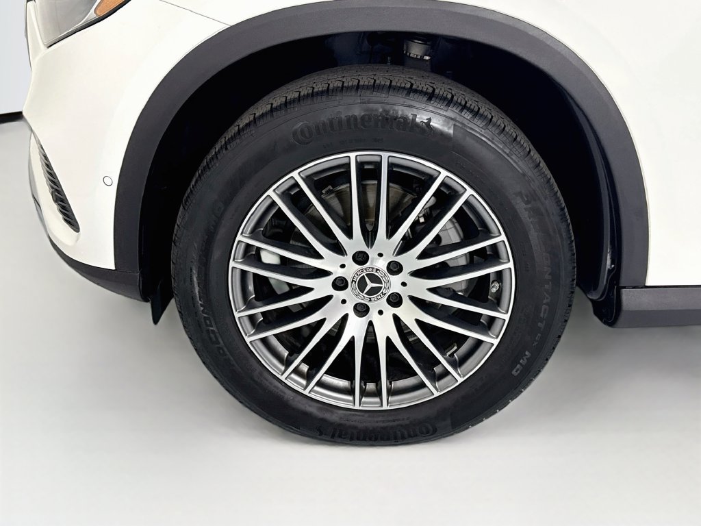 Certified 2026 Mercedes-Benz GLC 300 image 30