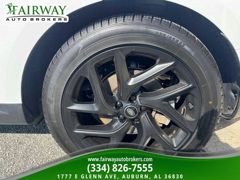 Used 2023 Land Rover Range Rover Sport SE AWD/4WD image 32