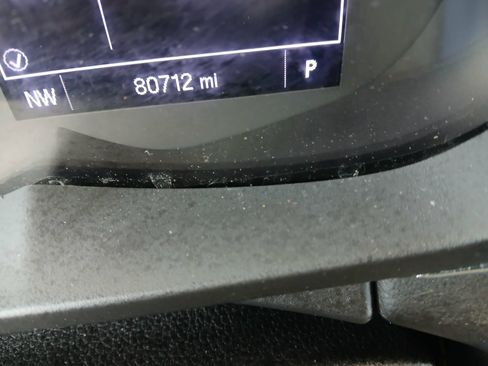Used 2020 Chevrolet Trax LT w/ LT Convenience Package FWD image 13