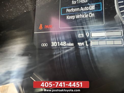 Used 2025 Toyota Tundra Limited AWD/4WD image 20