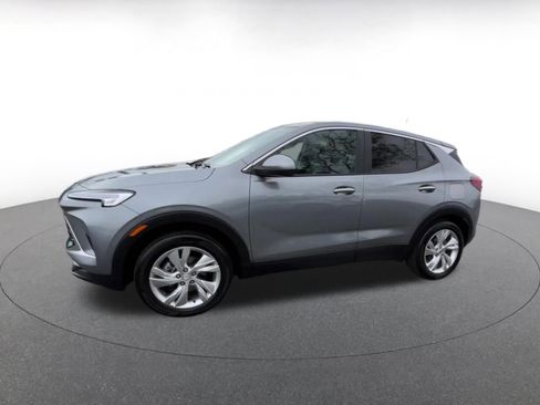 Used 2025 Buick Encore GX Preferred AWD/4WD image 8
