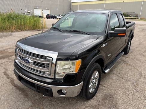Used 2014 Ford F150 XLT w/ XLT Chrome Package AWD/4WD image 7