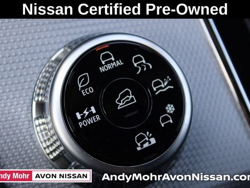 Used 2026 Nissan Rogue Platinum w/ Family Package AWD/4WD image 44