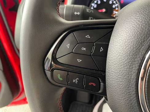 Certified 2022 Jeep Renegade Latitude AWD/4WD image 14