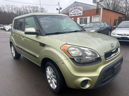 Used 2013 Kia Soul + image 3