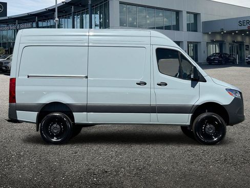 New 2026 Mercedes-Benz Sprinter 2500 image 3