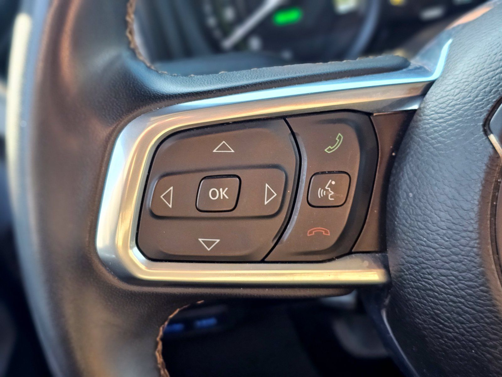 Used 2024 Jeep Wrangler Unlimited Sahara AWD/4WD image 25