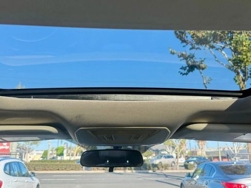 Used 2017 Ford Escape SE w/ SE Leather Comfort Package image 21